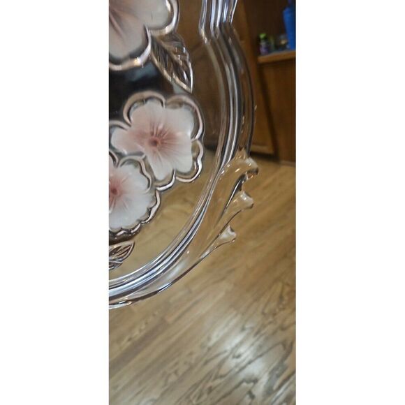 VINTAGE HEAVY GLASS SERVING TRAY SCALLOPED EDGES PINK FROSTED PANSY FLOWER - Picture 8 of 9